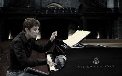 Dördüncü, Ufuk (piano)