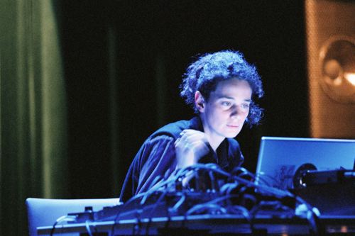 Krouchi, Floy: Couvre-feux (2011)